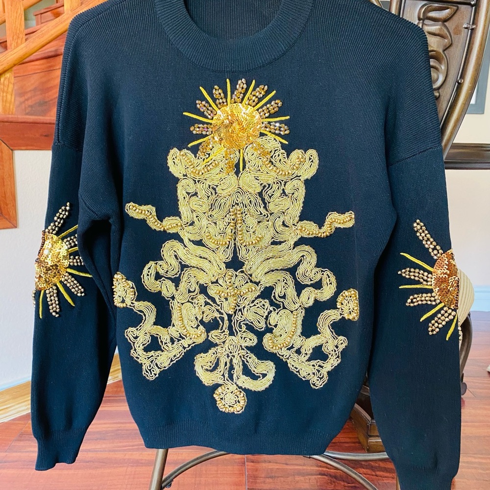 Sweater - Picture 3 of 8